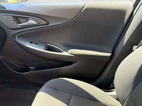 Used 2023 Chevrolet Malibu LT FWD image 19