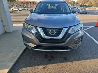 Used 2017 Nissan Rogue S video 1