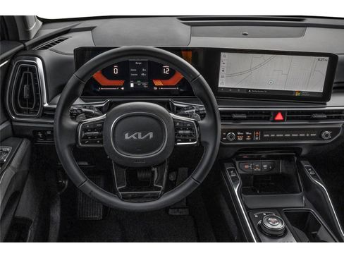Used 2025 Kia Sorento EX AWD/4WD image 2