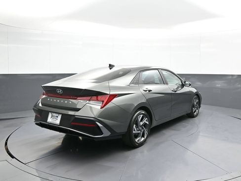Certified 2024 Hyundai Elantra SEL w/ Convenience Package FWD image 6