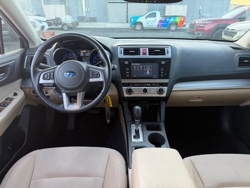 Used 2016 Subaru Outback 2.5i Premium AWD/4WD image 9