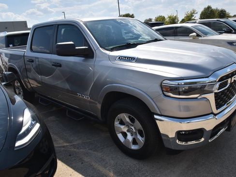 Used 2025 RAM 1500 Big Horn RWD image 5