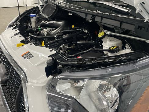 Used 2024 Ford Transit 250 XL w/ Exterior Upgrade Package image 40