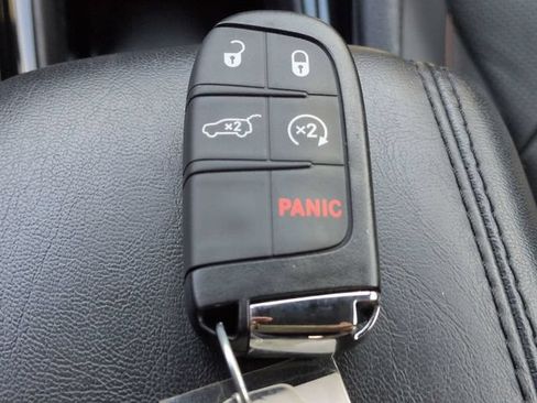 Used 2023 Jeep Compass Limited w/ Elite Group AWD/4WD image 37