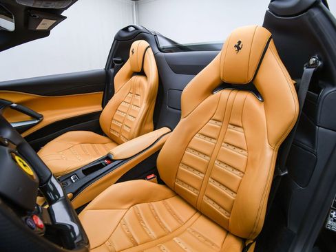 Certified 2023 Ferrari 812 GTS image 59