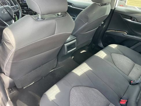 Used 2022 Toyota Camry LE FWD image 8