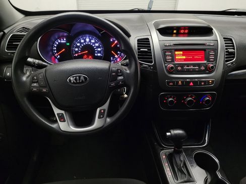 Used 2014 Kia Sorento LX FWD image 22