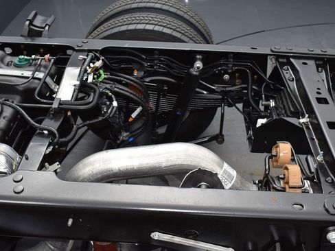 New 2026 Ford F450 XL w/ XL Chrome Package image 7