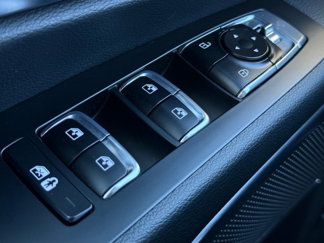 Used 2025 Kia Telluride SX Prestige X-Pro AWD/4WD image 18