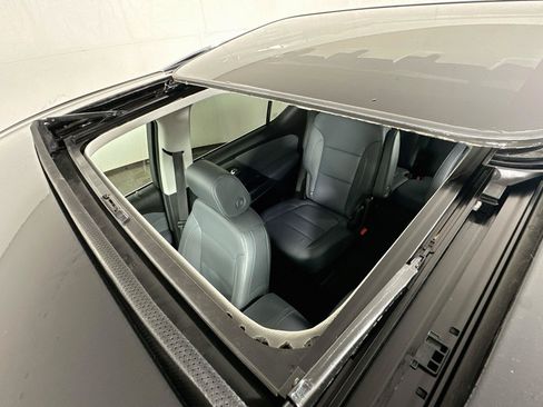 Used 2019 Chevrolet Traverse Premier AWD/4WD image 22