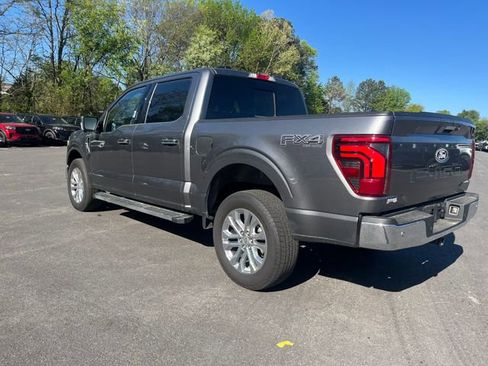 Used 2024 Ford F150 Lariat w/ FX4 Off-Road Package image 3