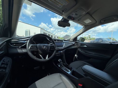 Used 2023 Buick Encore GX Select w/ Sport Touring Package FWD image 17