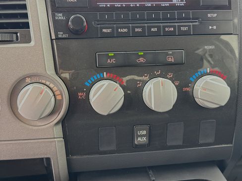 Used 2013 Toyota Tundra 4x4 Double Cab image 14