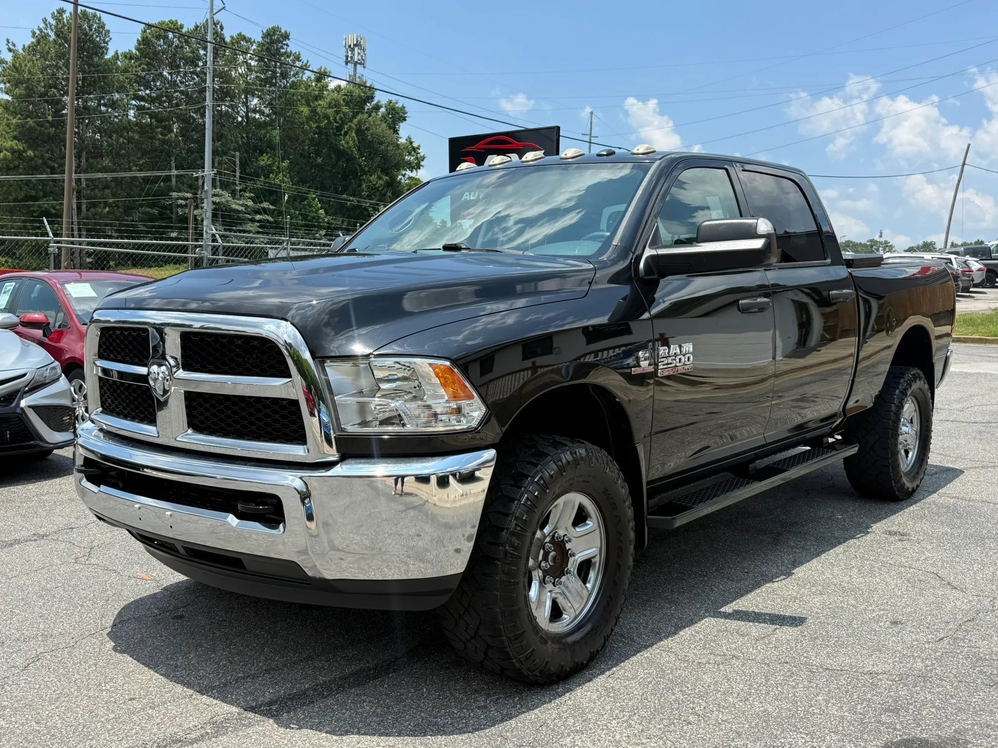 Used 2018 RAM 2500 Tradesman w/ Chrome Appearance Group AWD/4WD image 1