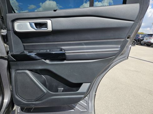 Used 2021 Ford Explorer ST w/ Equipment Group 401A image 26