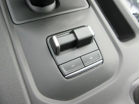 New 2026 GMC Sierra 1500 AT4 w/ AT4 Premium Package AWD/4WD image 21