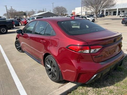Used 2025 Toyota Corolla SE image 5