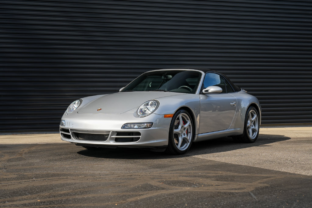 Used 2008 Porsche 911 Cabriolet image 1