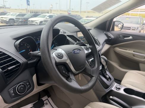 Used 2016 Ford Escape SE w/ SE Chrome Package AWD/4WD image 33