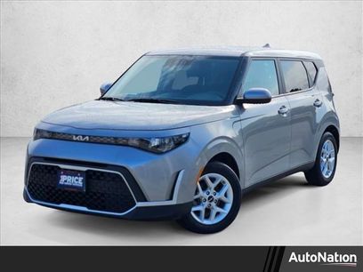 Used 2025 Kia Soul LX w/ LX Technology Package