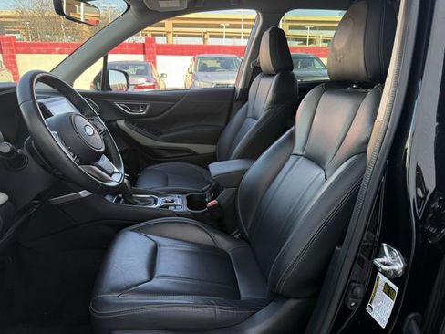 Used 2023 Subaru Forester Limited image 27