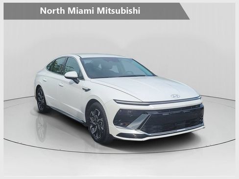 Used 2024 Hyundai Sonata SEL FWD image 1