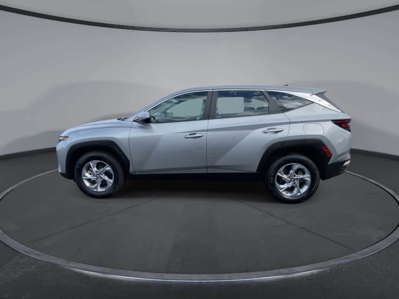 Used 2023 Hyundai Tucson SE AWD/4WD image 5