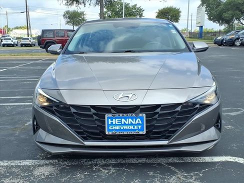 Used 2023 Hyundai Elantra SEL w/ Cargo Package FWD image 14