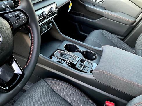 New 2025 Honda Pilot Sport image 14