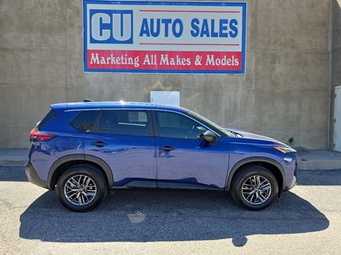 Used 2023 Nissan Rogue S image 5