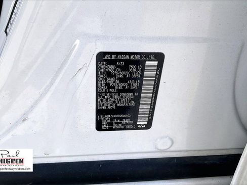 Used 2024 INFINITI QX80 Luxe image 35