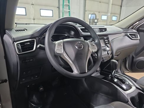 Used 2016 Nissan Rogue S image 15