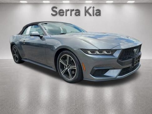 Used 2025 Ford Mustang Premium RWD image 23