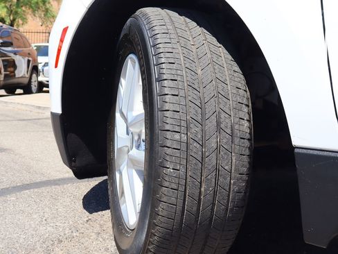 Used 2023 Chevrolet Equinox LS w/ LPO, Cargo Package image 6