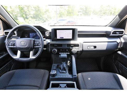 Used 2026 Toyota 4Runner SR5 AWD/4WD image 7