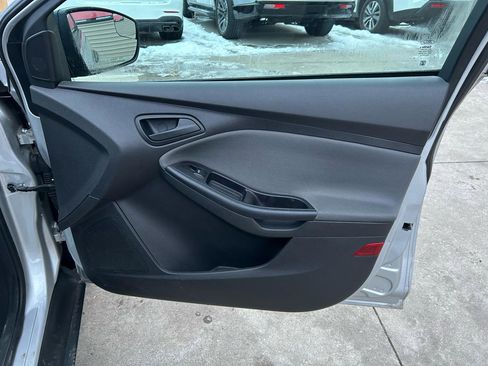 Used 2013 Ford Focus S image 16