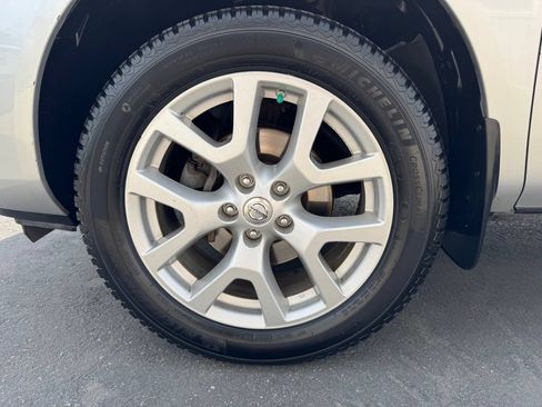 Used 2013 Nissan Rogue SL AWD/4WD image 27