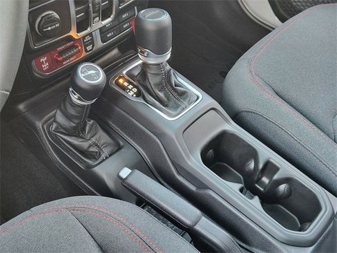 New 2025 Jeep Gladiator Rubicon w/ Safety Group image 18