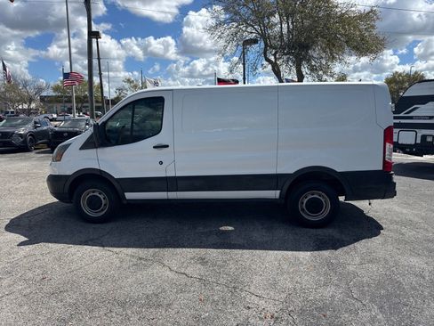 Used 2015 Ford Transit 250 130 Low Roof image 10