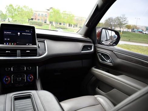 Used 2021 Chevrolet Tahoe LT image 21