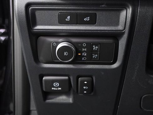 Used 2022 Ford Expedition Max Limited image 25