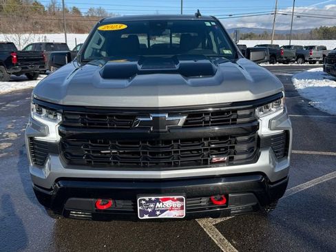 Used 2023 Chevrolet Silverado 1500 LT Trail Boss w/ Convenience Package II image 2