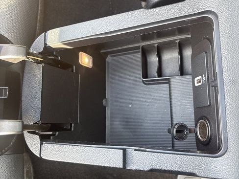 Used 2019 Ford Mustang Premium image 27