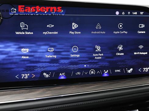 Used 2025 Chevrolet Suburban Z71 AWD/4WD image 18