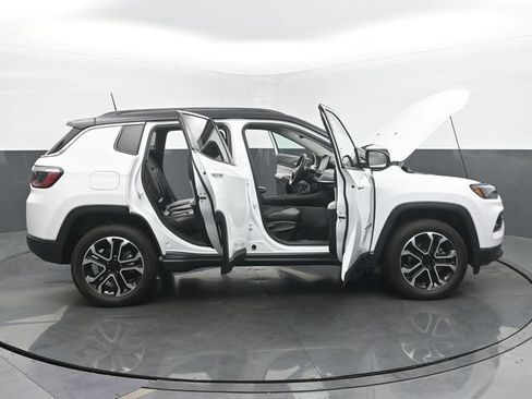 Used 2022 Jeep Compass Limited AWD/4WD image 55