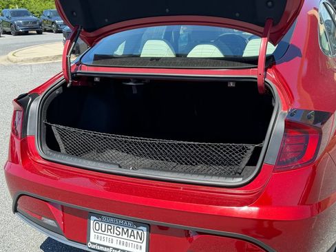 Used 2023 Hyundai Sonata SE w/ Cargo Package FWD image 17