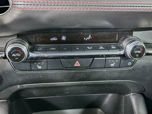 Used 2024 MAZDA MAZDA3 s image 23