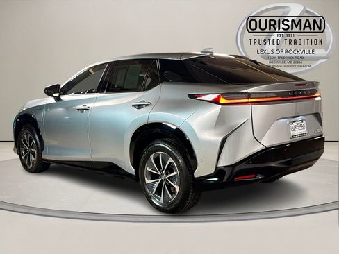 Certified 2023 Lexus RZ 450e Premium w/ Technology Package image 6