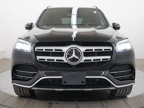 Used 2023 Mercedes-Benz GLS 450 4MATIC image 2