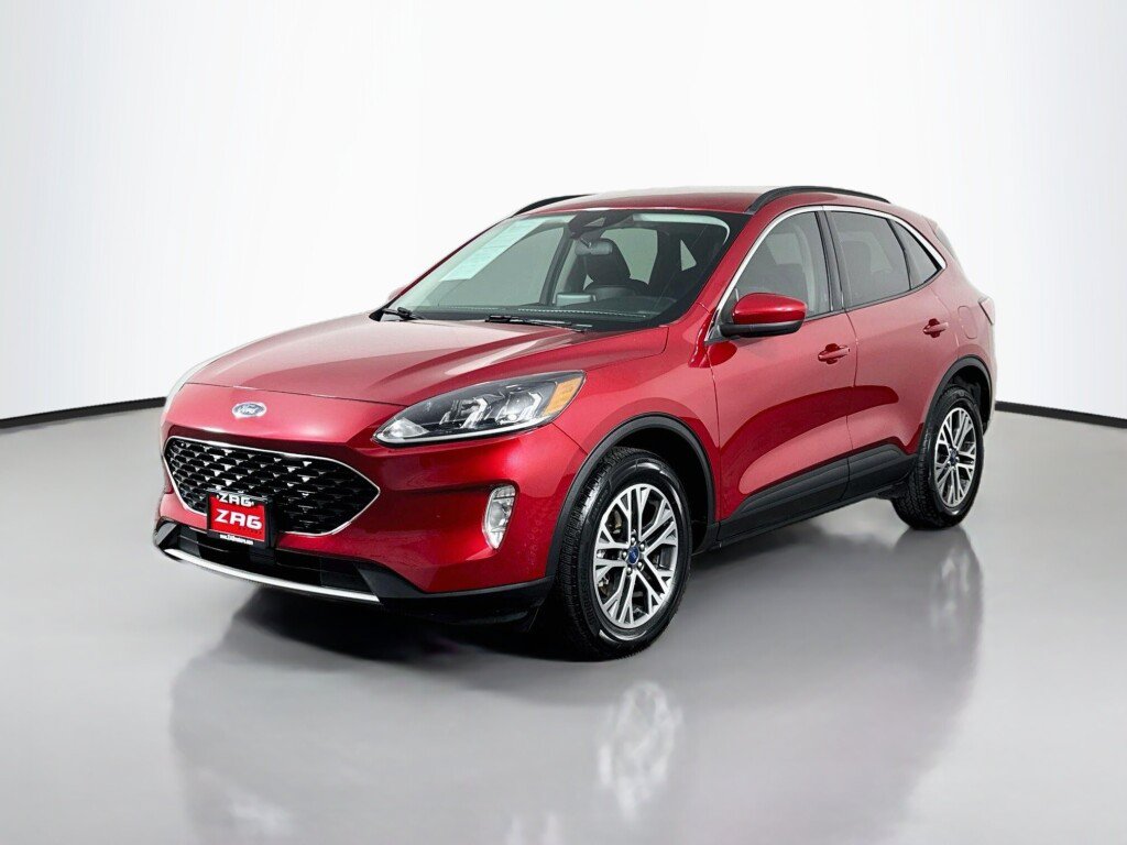 Used 2021 Ford Escape SEL w/ Technology Package AWD/4WD image 1